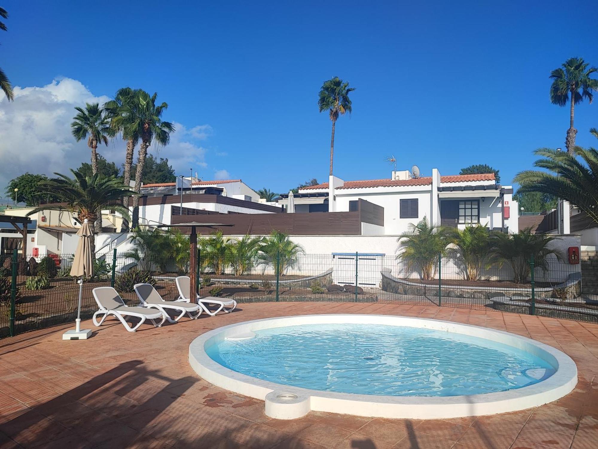 Bungalow Maspalomas Golf Con Jacuzzi, Piscina Y Jardin San Bartolomé Dış mekan fotoğraf